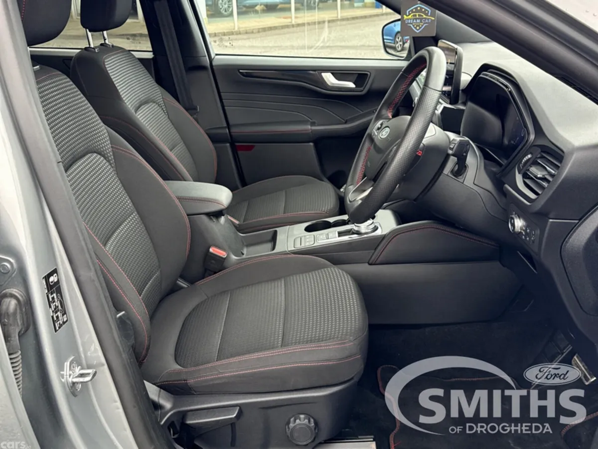 Ford Kuga MPV, Petrol Plug-in Hybrid, 2023, Grey