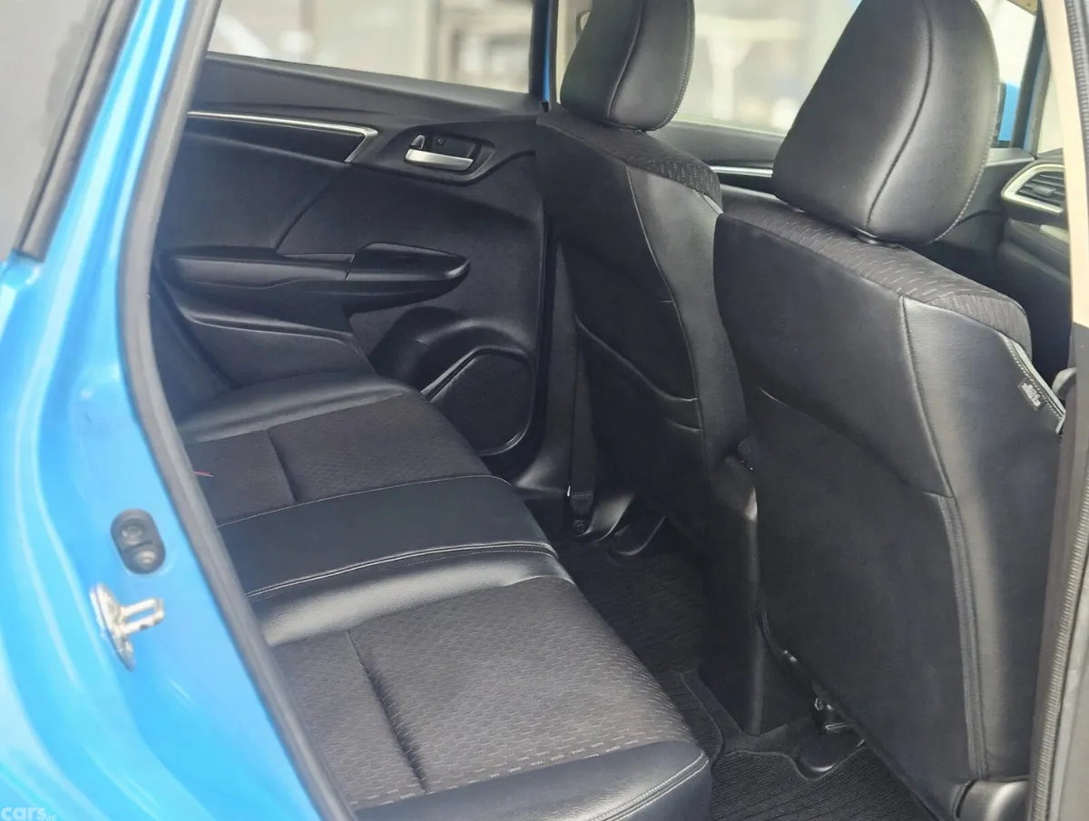 Honda Fit Hatchback, Petrol Hybrid, 2015, Blue