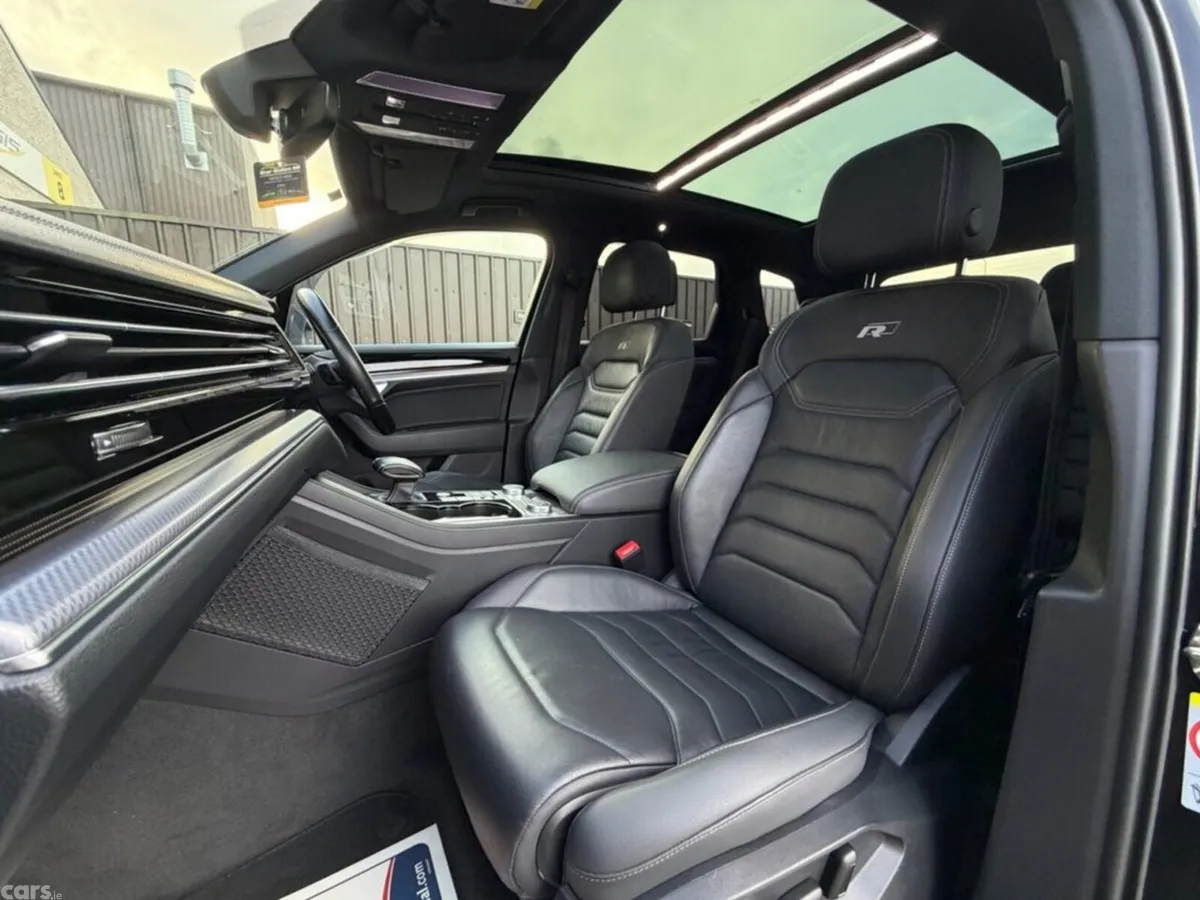 Volkswagen Touareg SUV, Diesel, 2021, Black