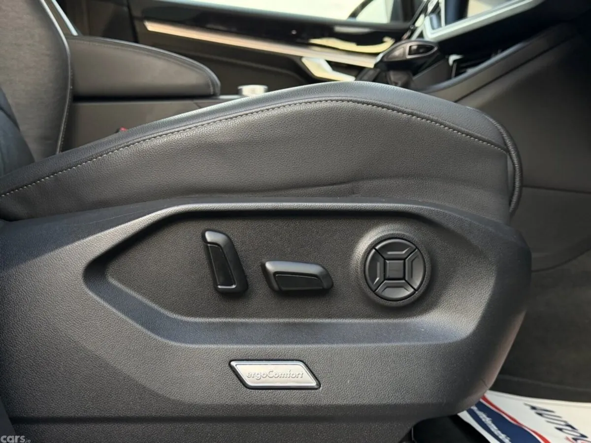 Volkswagen Touareg SUV, Diesel, 2021, Black