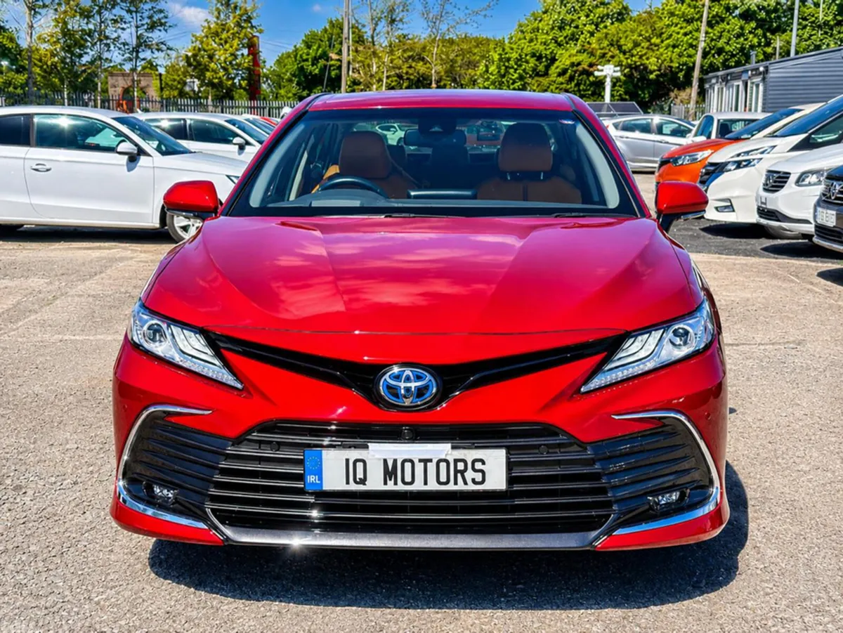 Toyota Camry Saloon, Petrol Hybrid, 2023, Red
