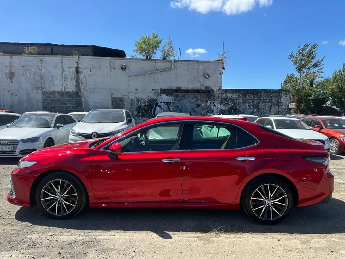 Toyota Camry Saloon, Petrol Hybrid, 2023, Red