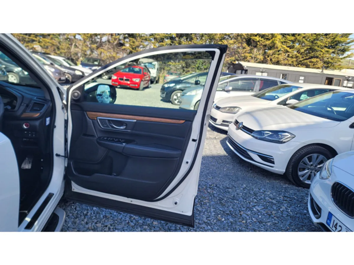 Honda CR-V SUV, Petrol Hybrid, 2017, White
