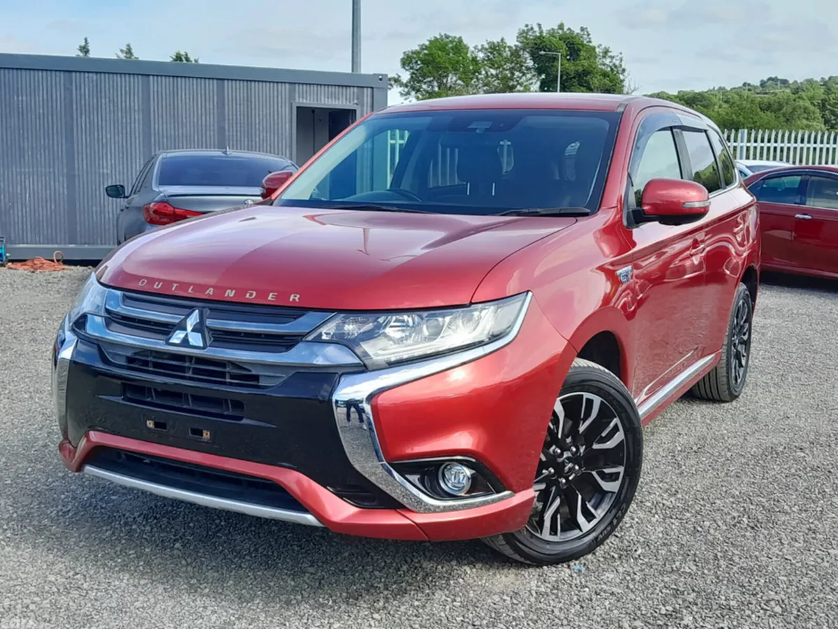 Mitsubishi Outlander SUV, Petrol Plug-in Hybrid, 2017, Red
