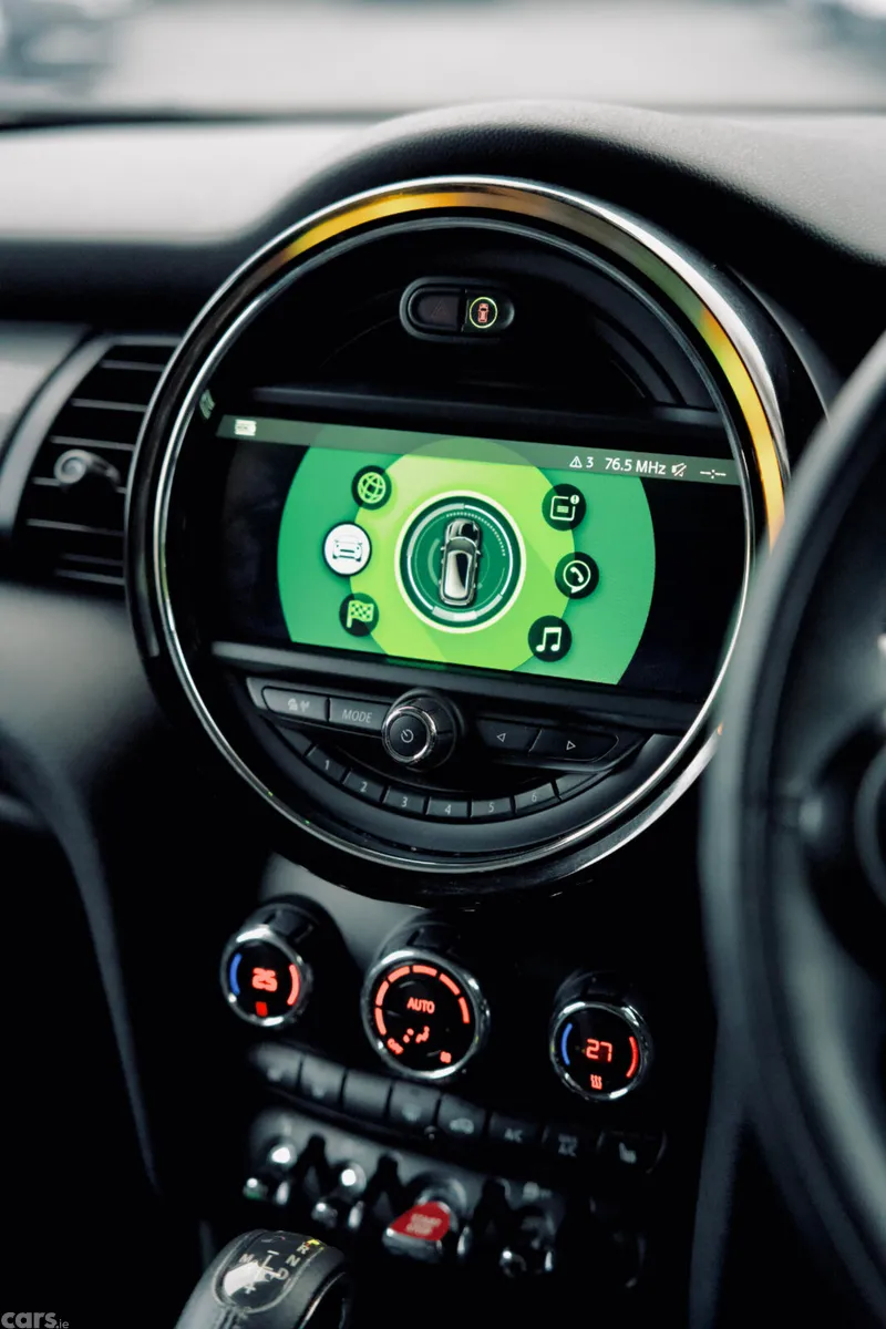 Mini Cooper Hatchback, Diesel, 2019, White