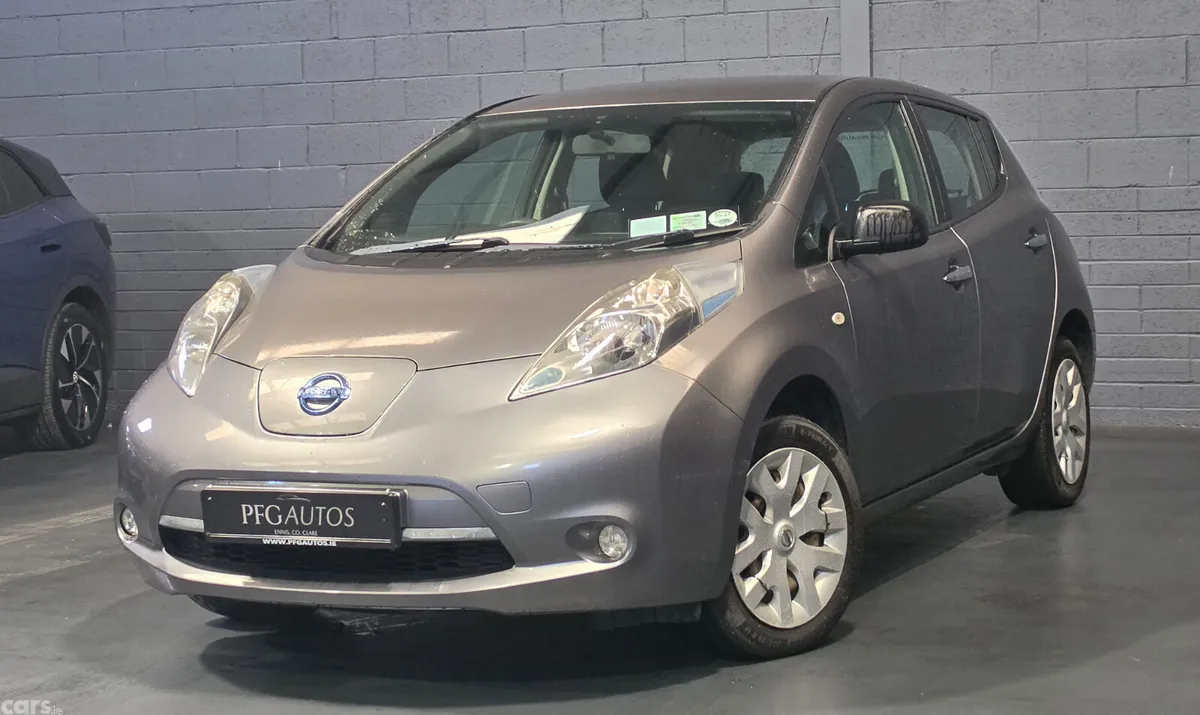Nissan Leaf Hatchback, Electric, 2016, Grey