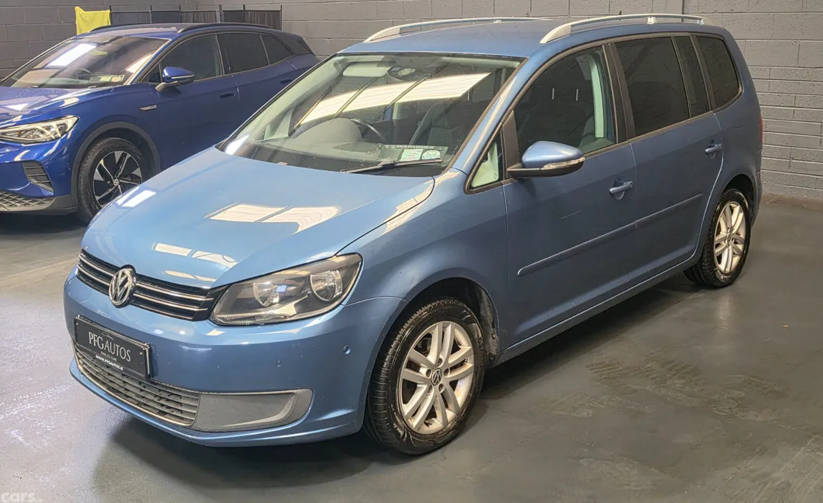 Volkswagen Touran MPV, Diesel, 2012, Blue
