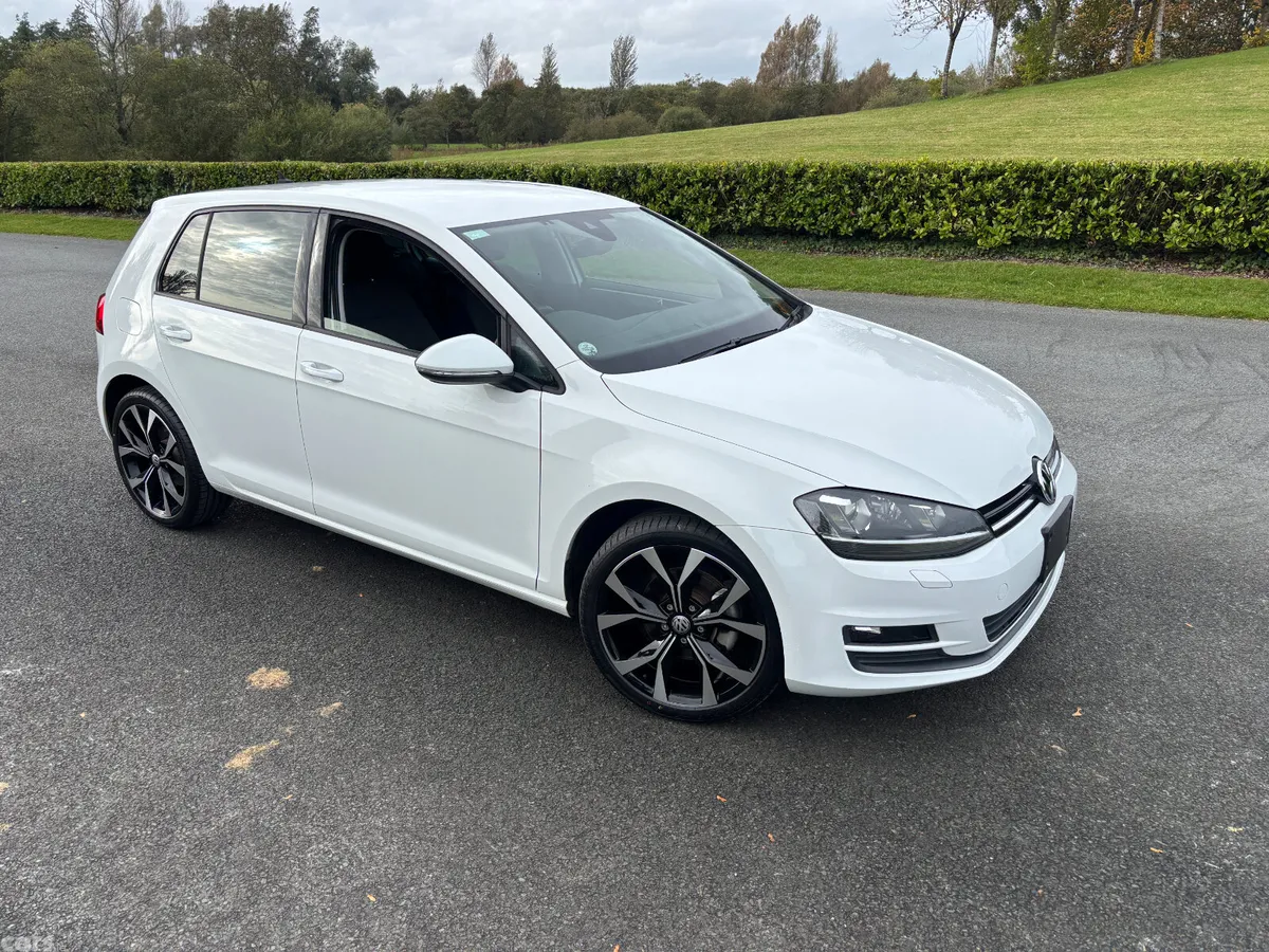 Volkswagen Golf Hatchback, Petrol, 2015, White