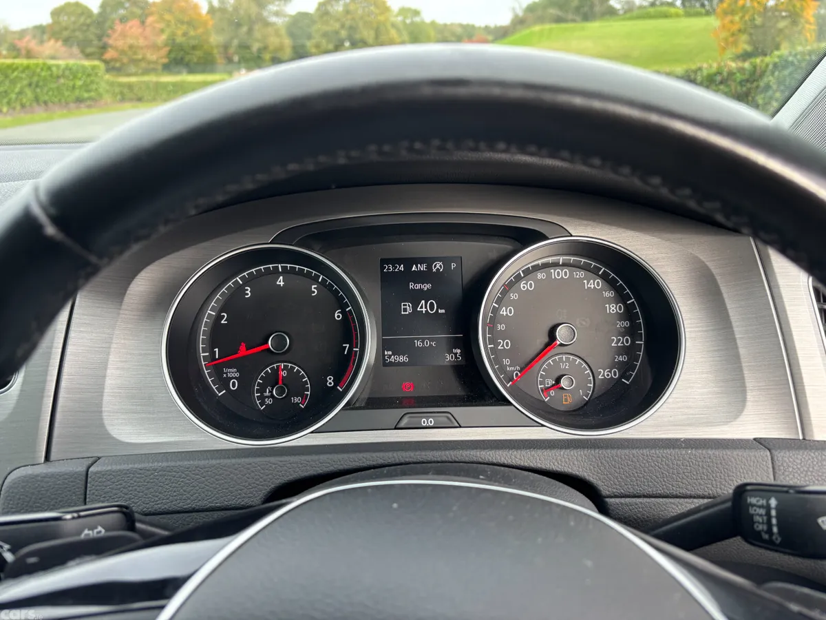 Volkswagen Golf Hatchback, Petrol, 2015, White