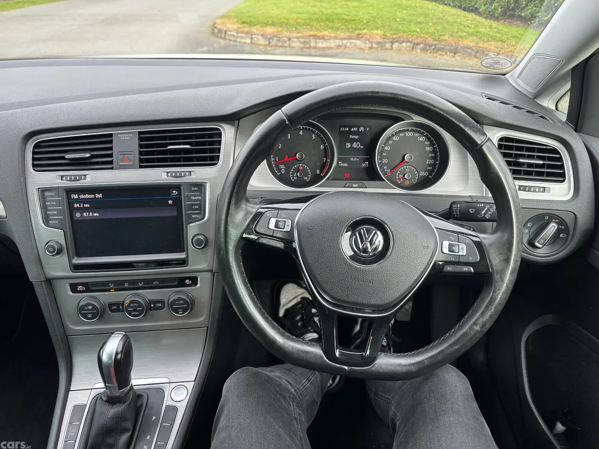 Volkswagen Golf Hatchback, Petrol, 2015, White