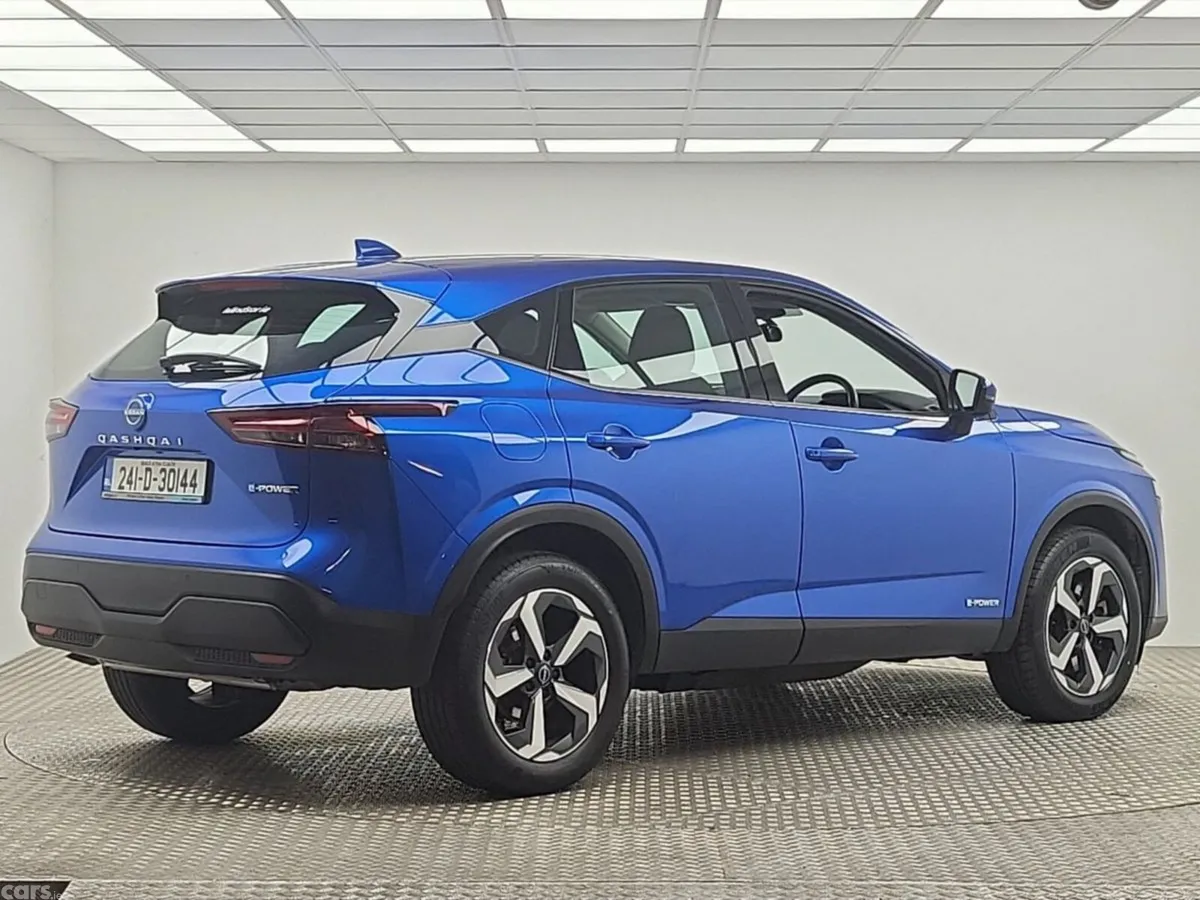 Nissan Qashqai MPV, Petrol, 2024, Blue
