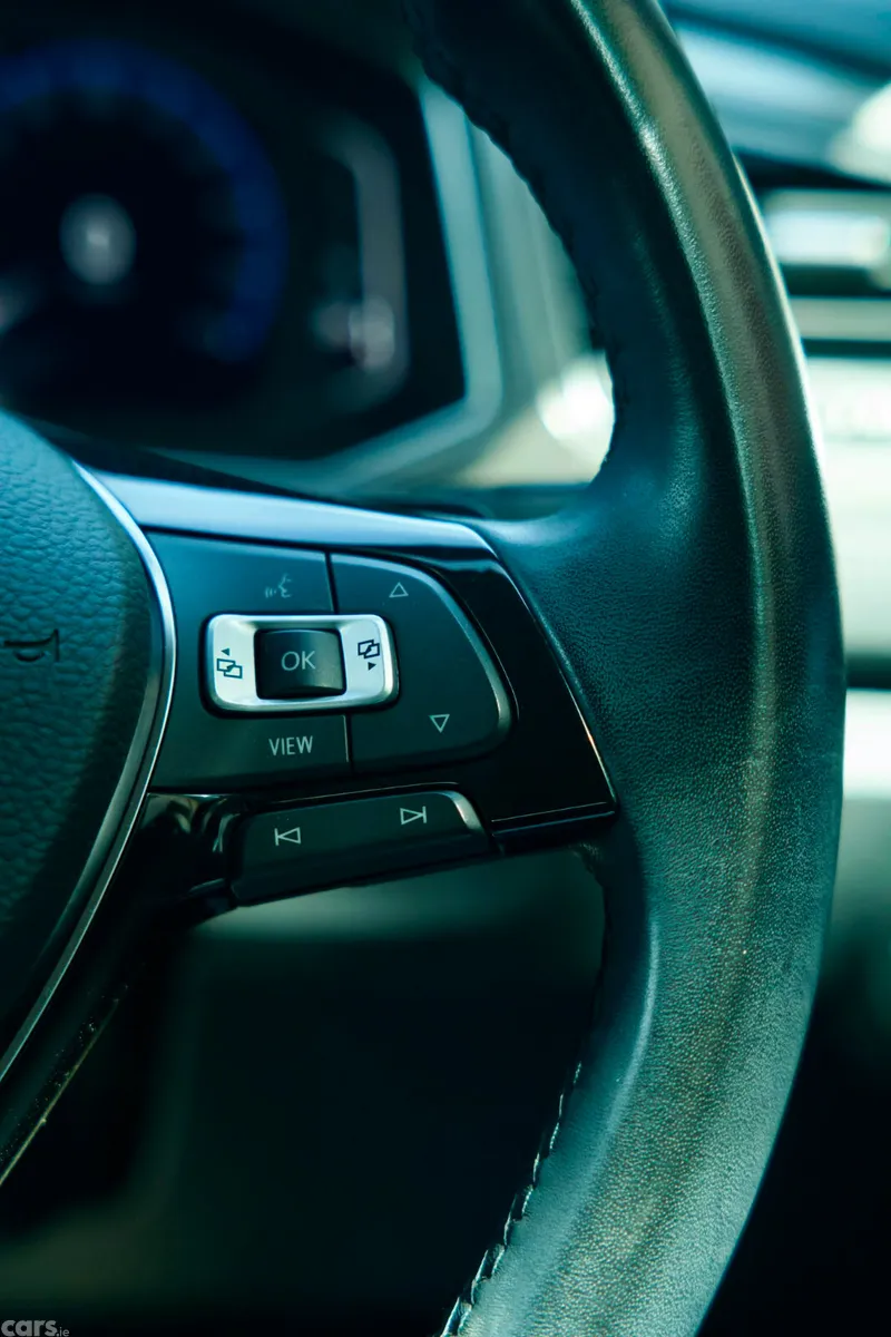 Volkswagen T-Roc SUV, Diesel, 2021, Red