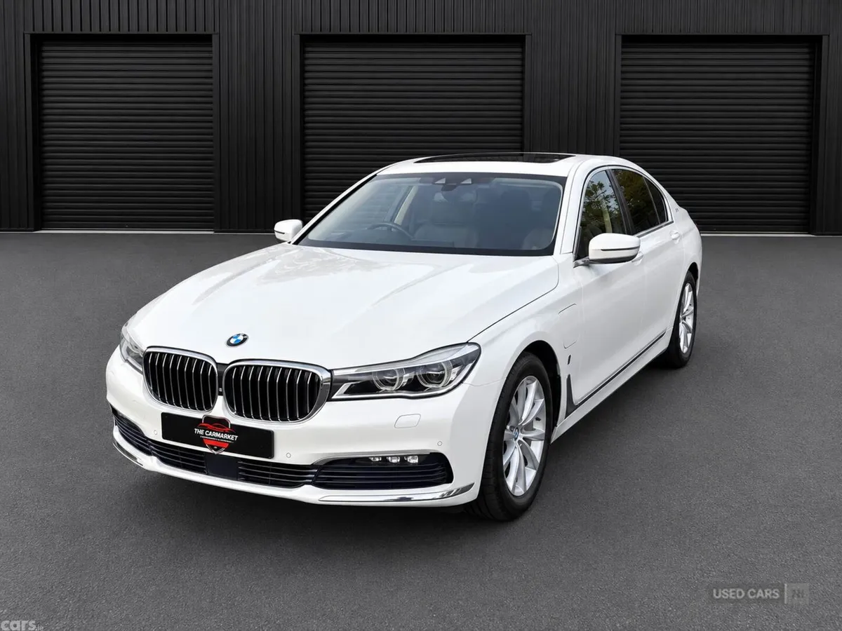 BMW 7-Series , Petrol Hybrid, 2017, White
