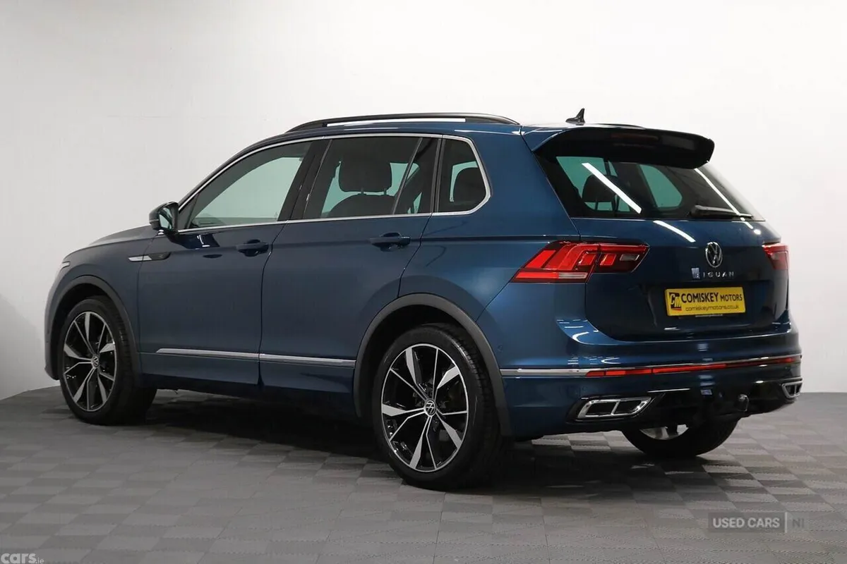 Volkswagen Tiguan SUV, Petrol, 2023, Blue