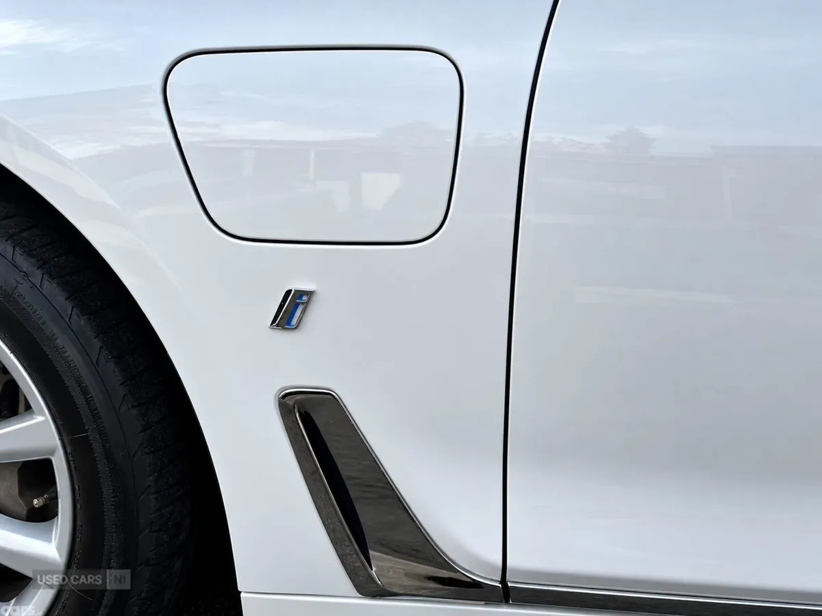 BMW 7-Series , Petrol Hybrid, 2017, White
