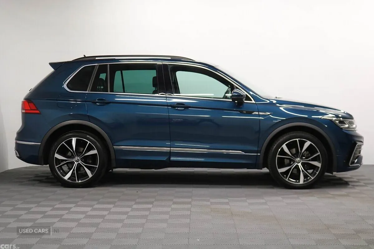 Volkswagen Tiguan SUV, Petrol, 2023, Blue