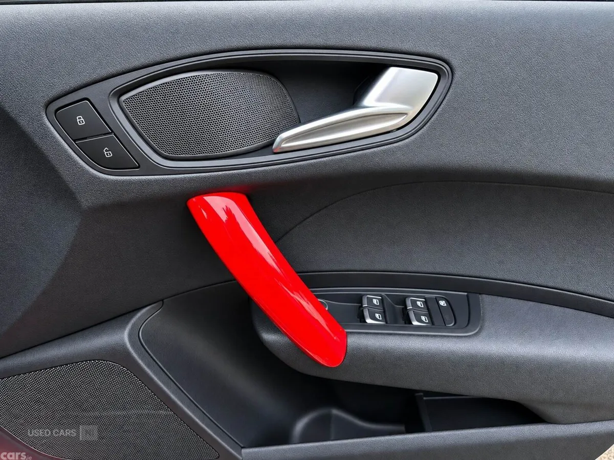 Audi A1 , Petrol, 2015, Red