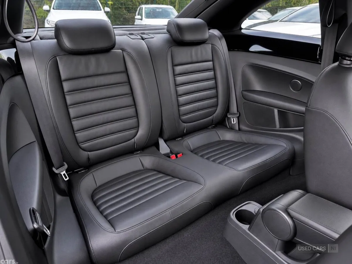 Volkswagen Beetle , Petrol, 2015, Black