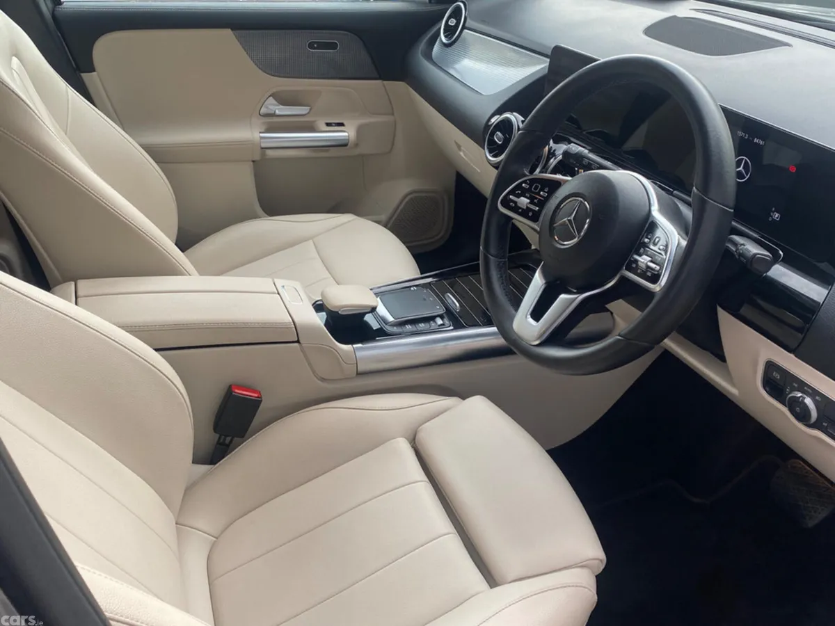 Mercedes-Benz GLA Estate, Diesel, 2022, Grey