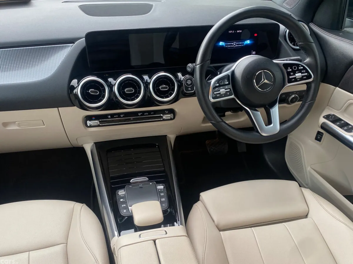 Mercedes-Benz GLA Estate, Diesel, 2022, Grey