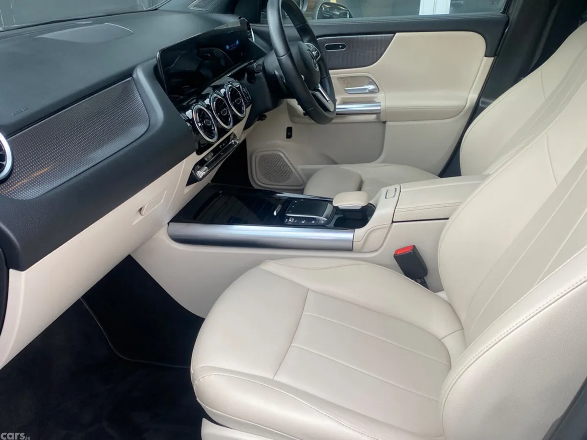 Mercedes-Benz GLA Estate, Diesel, 2022, Grey