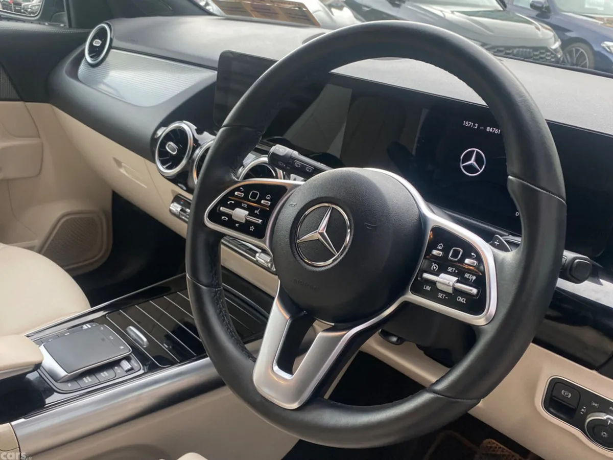 Mercedes-Benz GLA Estate, Diesel, 2022, Grey