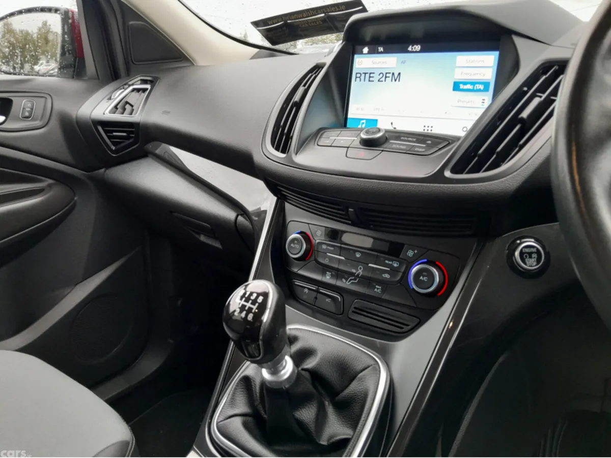 Ford Kuga Hatchback, Diesel, 2017, Red