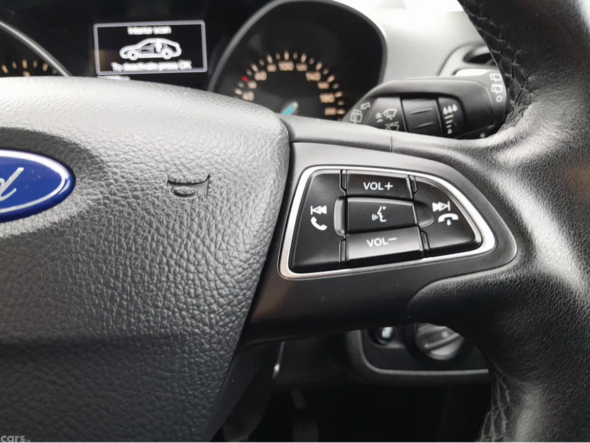 Ford Kuga Hatchback, Diesel, 2017, Red
