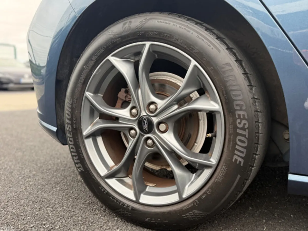 Ford Focus Hatchback, Diesel, 2020, Blue