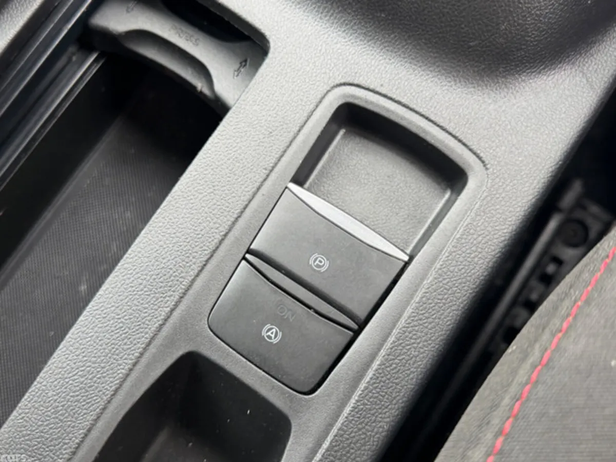 Ford Focus Hatchback, Diesel, 2020, Blue