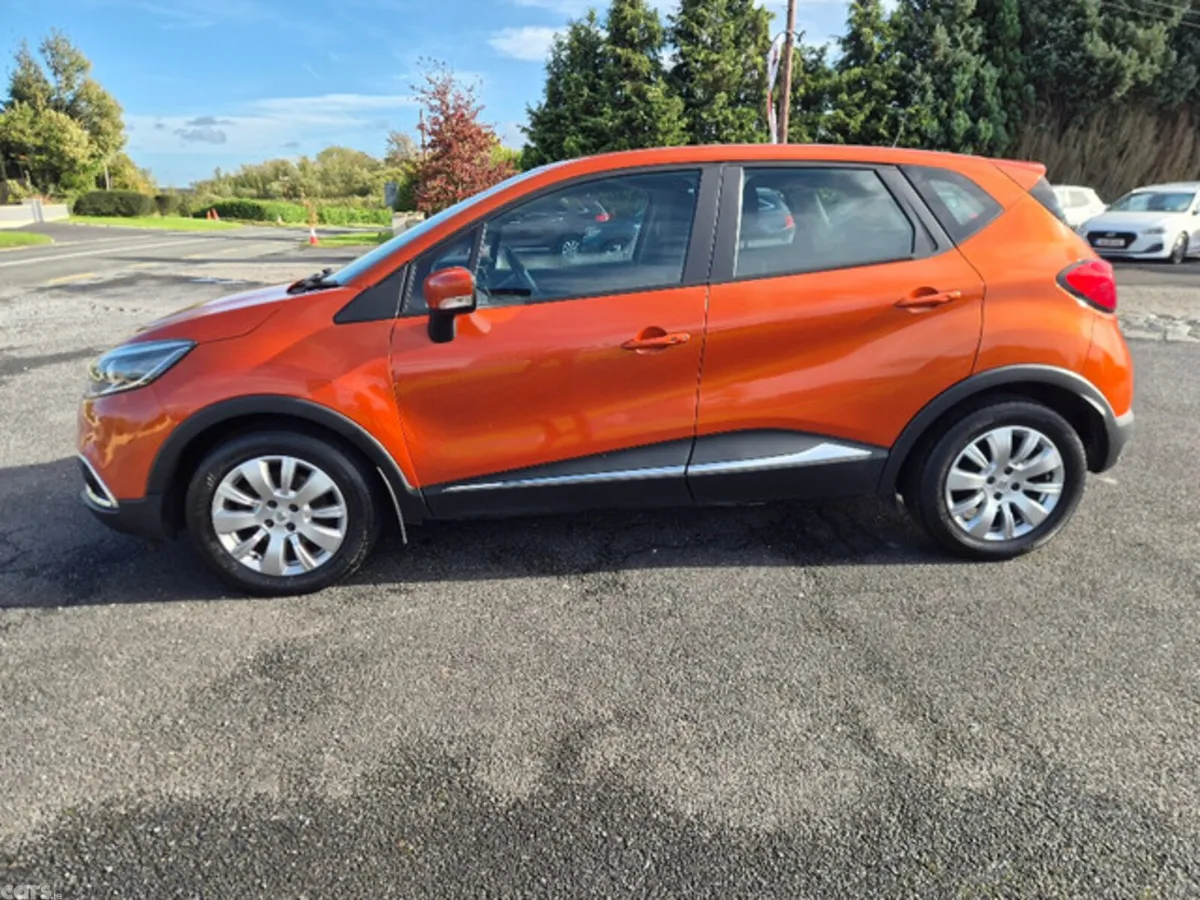 Renault Captur Hatchback, Diesel, 2014, Orange