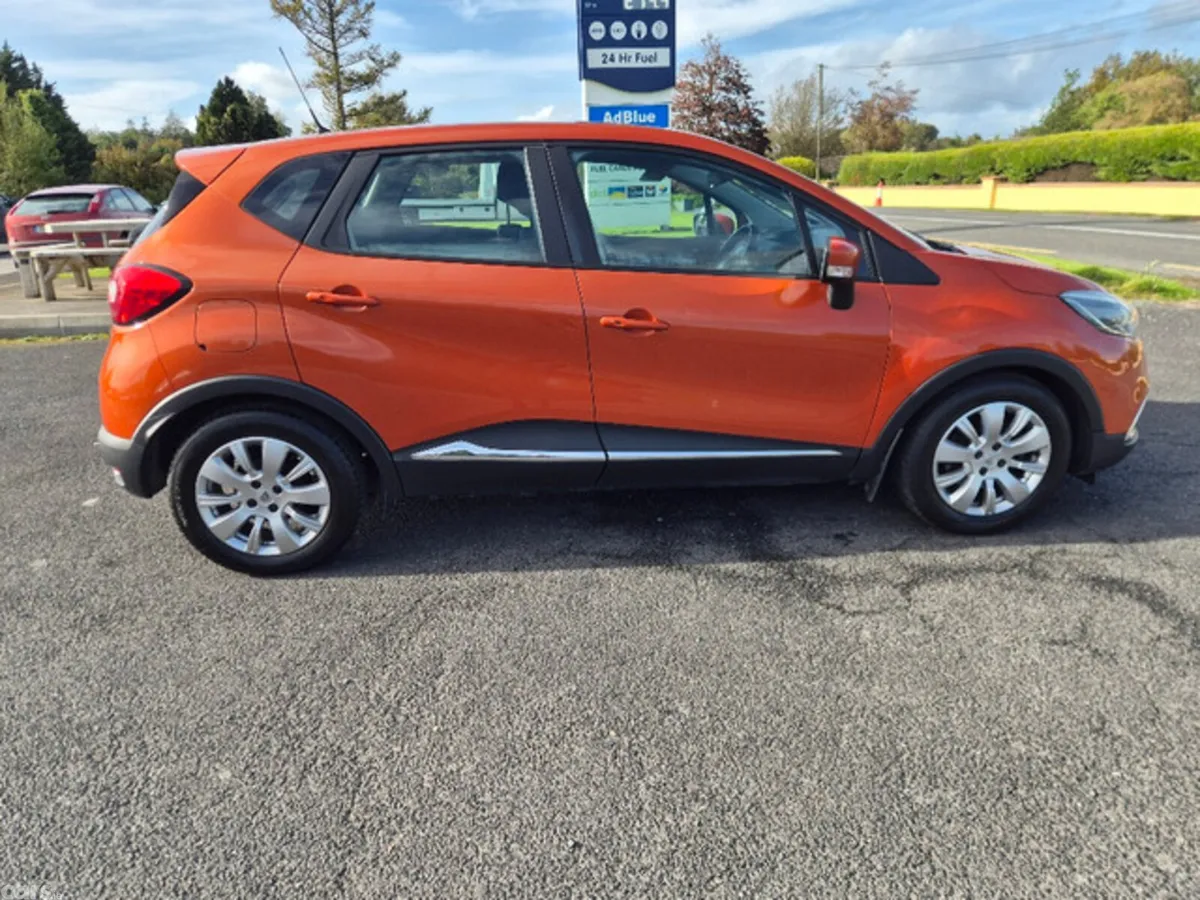 Renault Captur Hatchback, Diesel, 2014, Orange