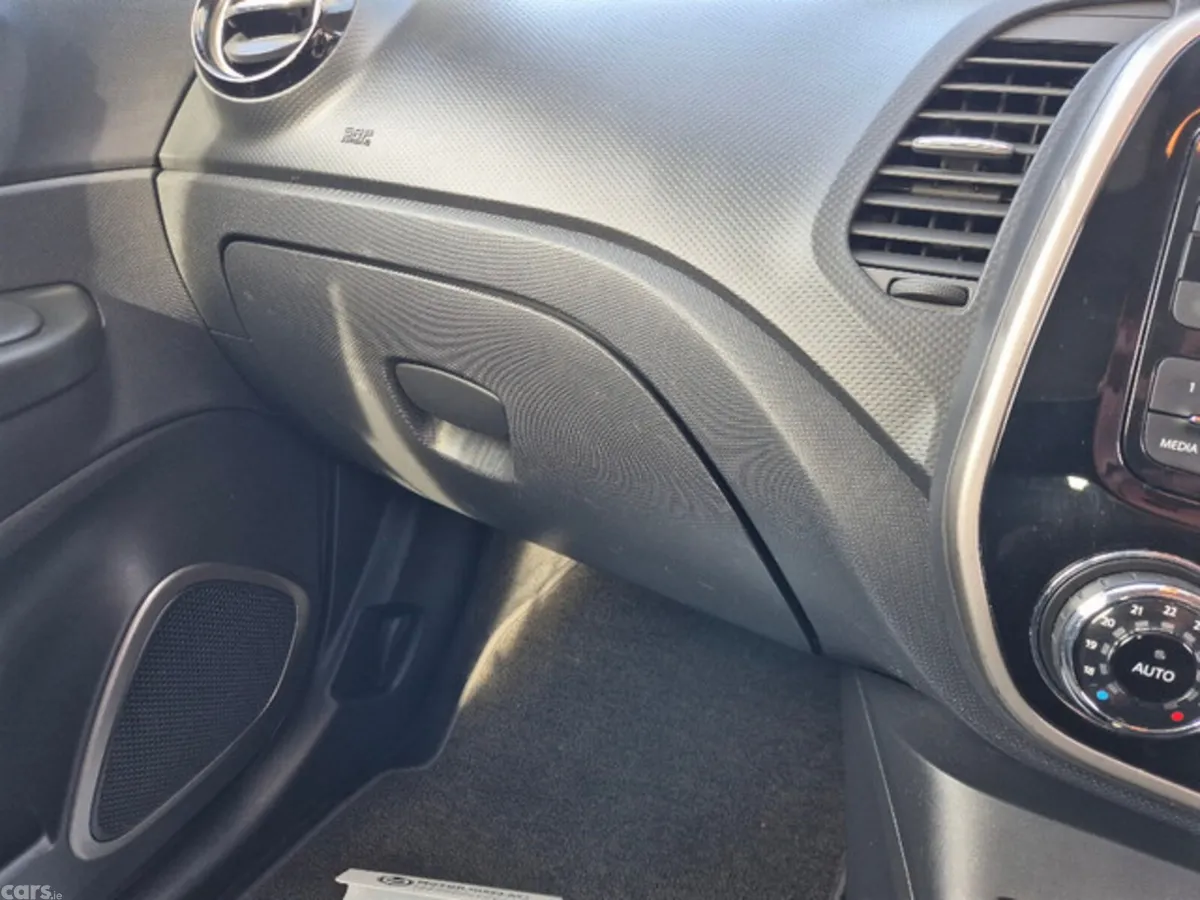 Renault Captur Hatchback, Diesel, 2014, Orange