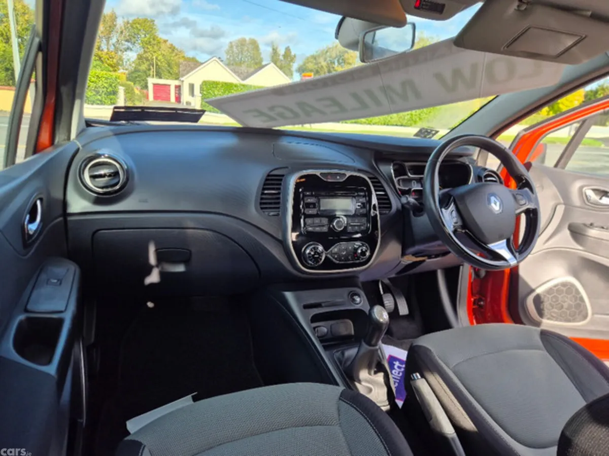 Renault Captur Hatchback, Diesel, 2014, Orange