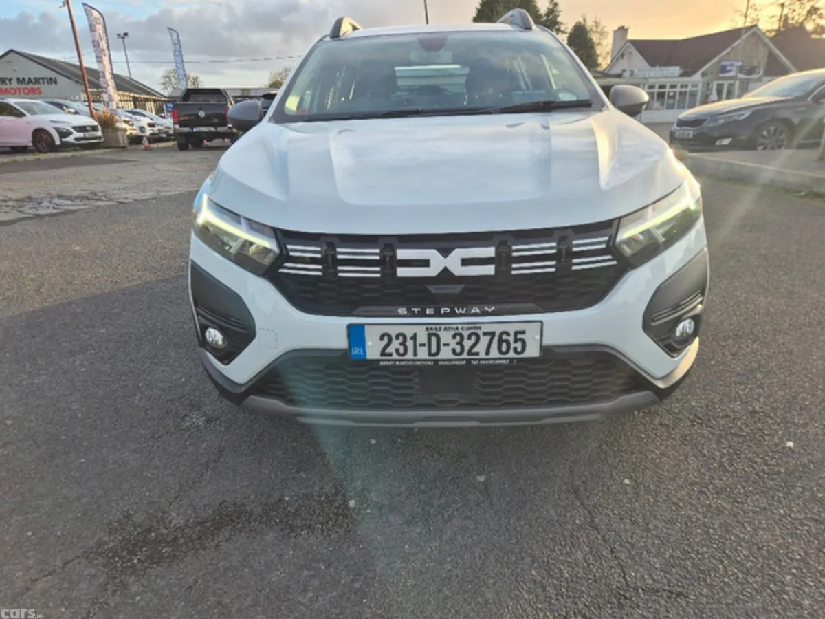 Dacia Sandero Hatchback, Petrol, 2023, White