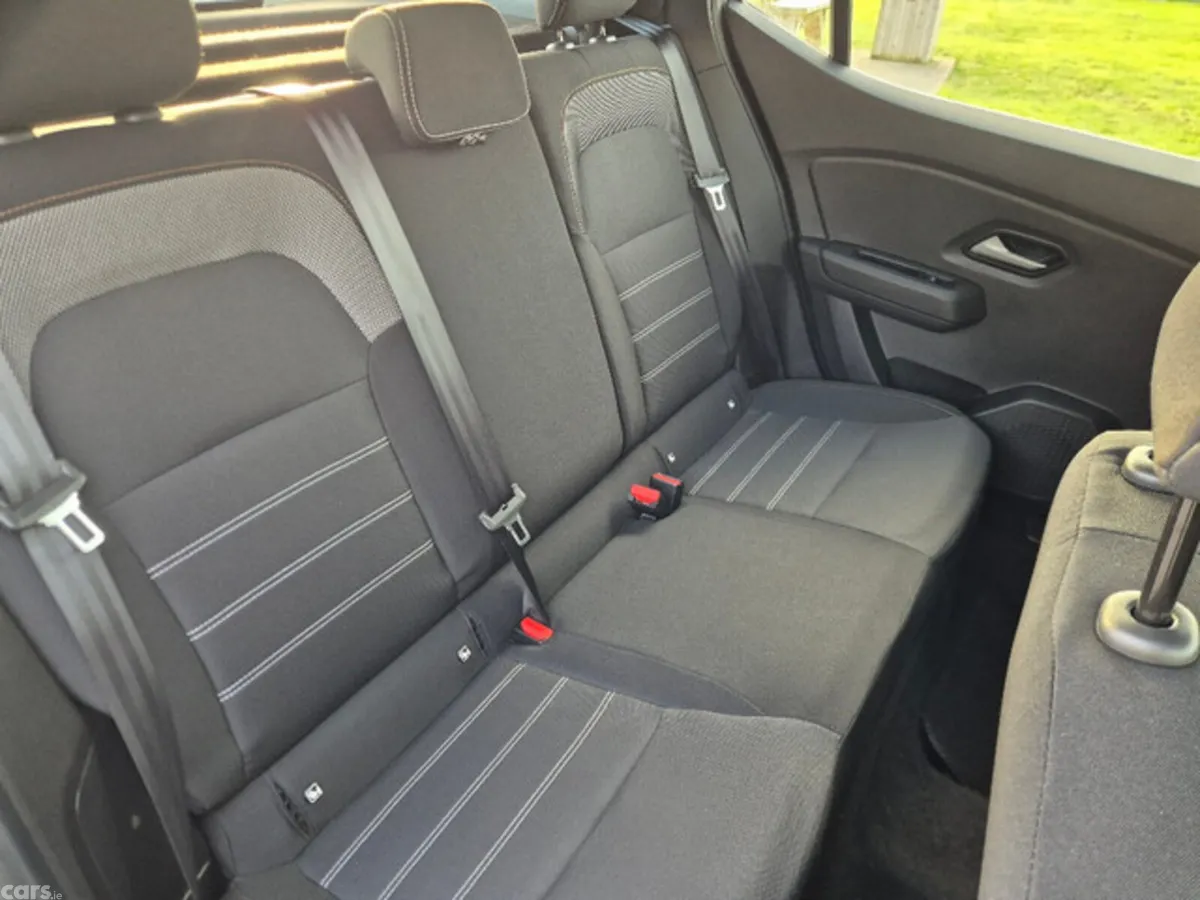 Dacia Sandero Hatchback, Petrol, 2023, White