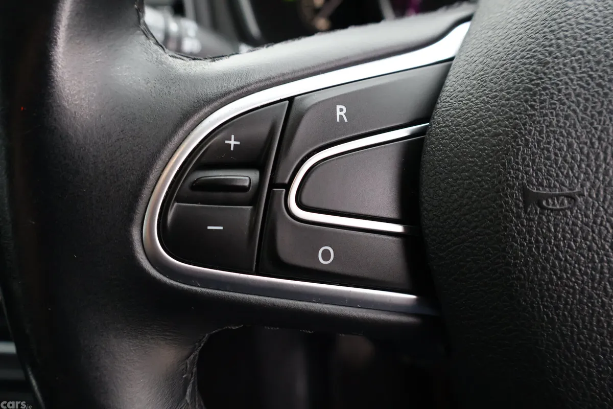 Renault Megane Saloon, Diesel, 2017, Silver