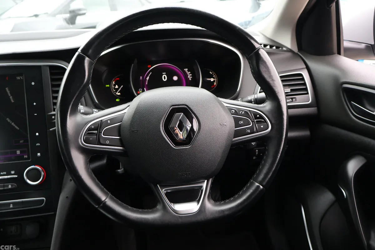 Renault Megane Saloon, Diesel, 2017, Silver