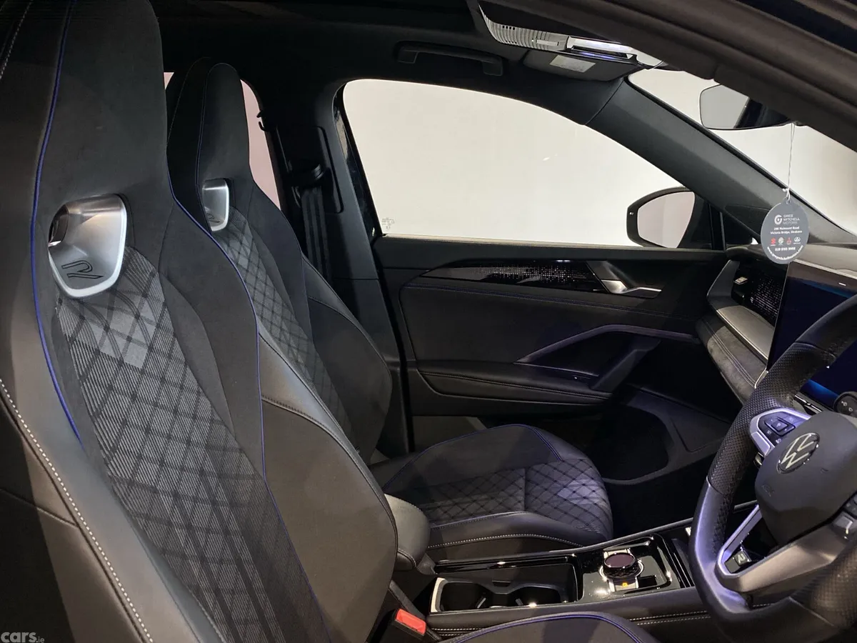Volkswagen Tayron SUV, Petrol Hybrid, 2025, Black