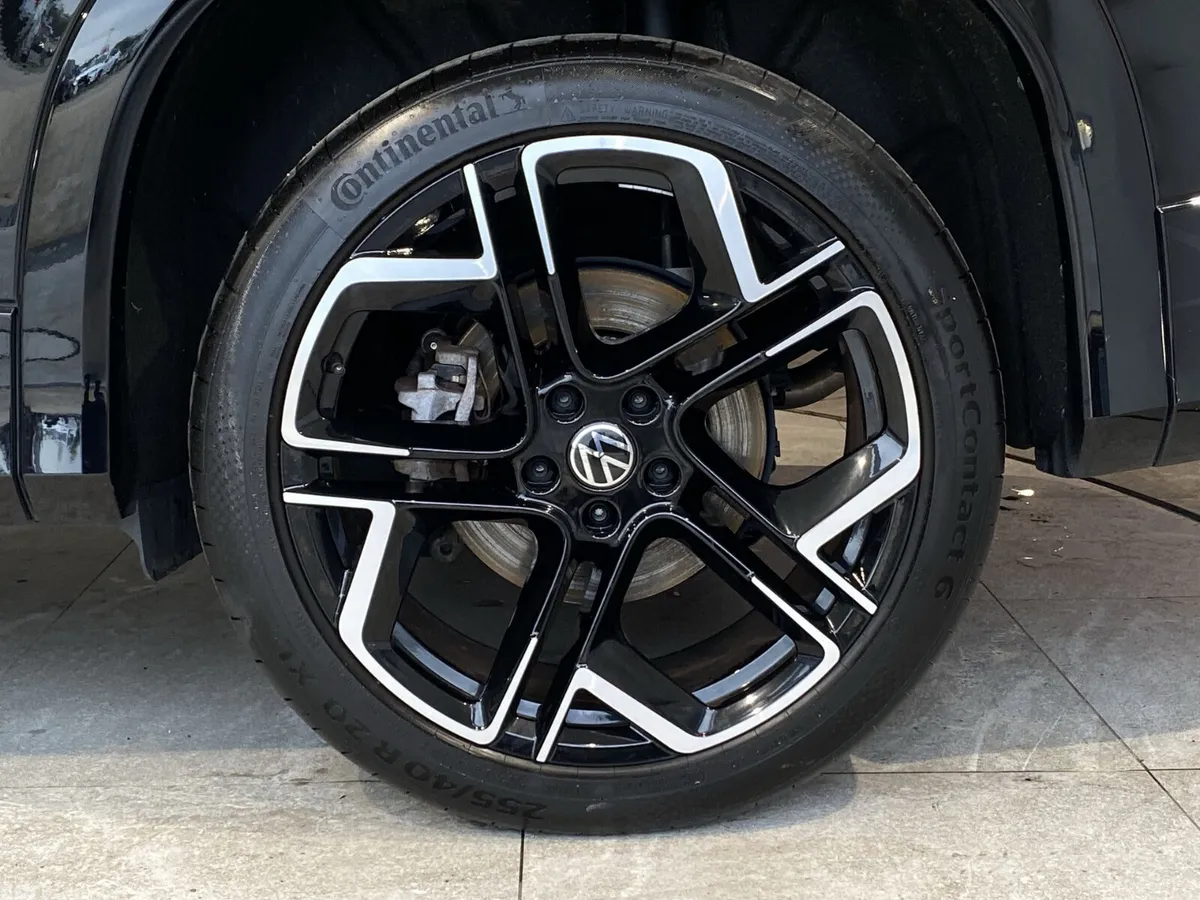 Volkswagen Tayron SUV, Petrol Hybrid, 2025, Black