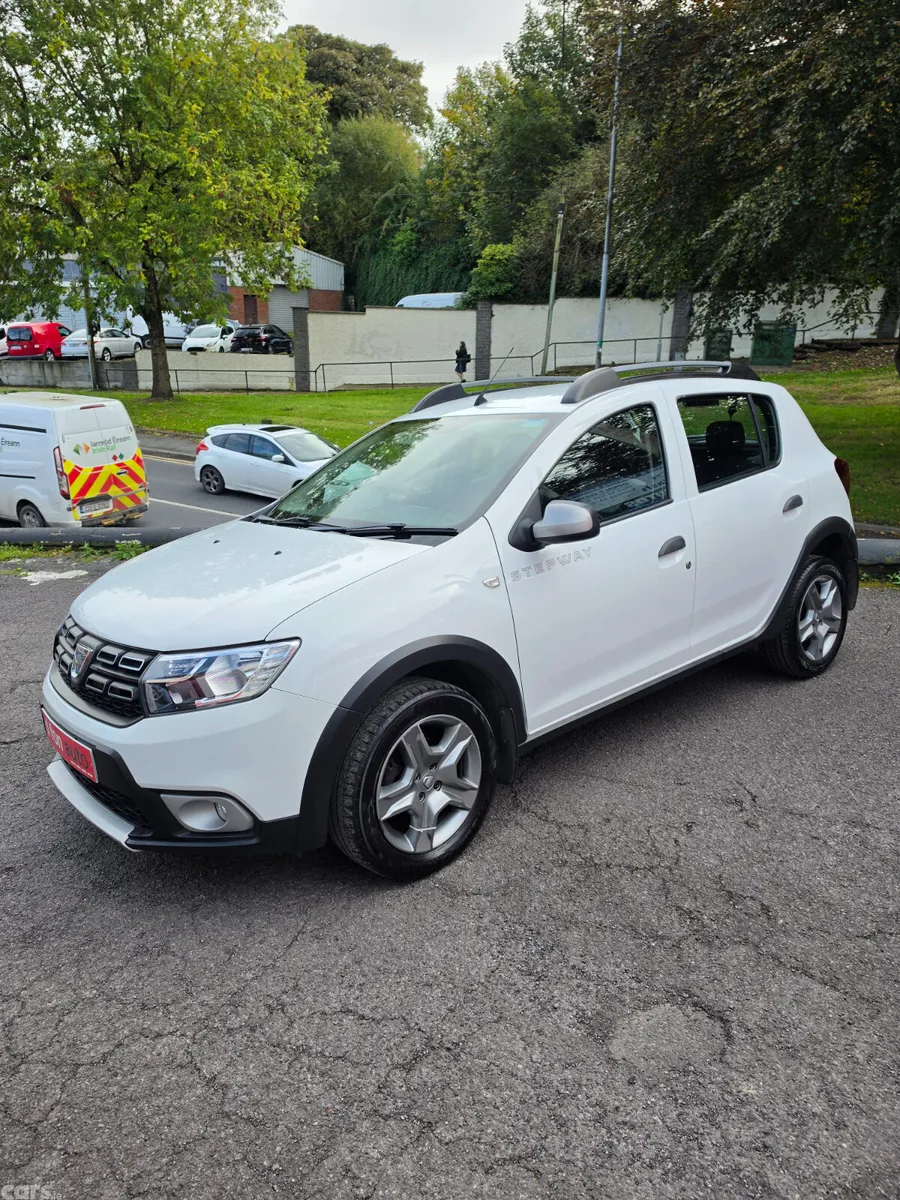 Dacia Sandero Stepway SUV, Petrol, 2017, White