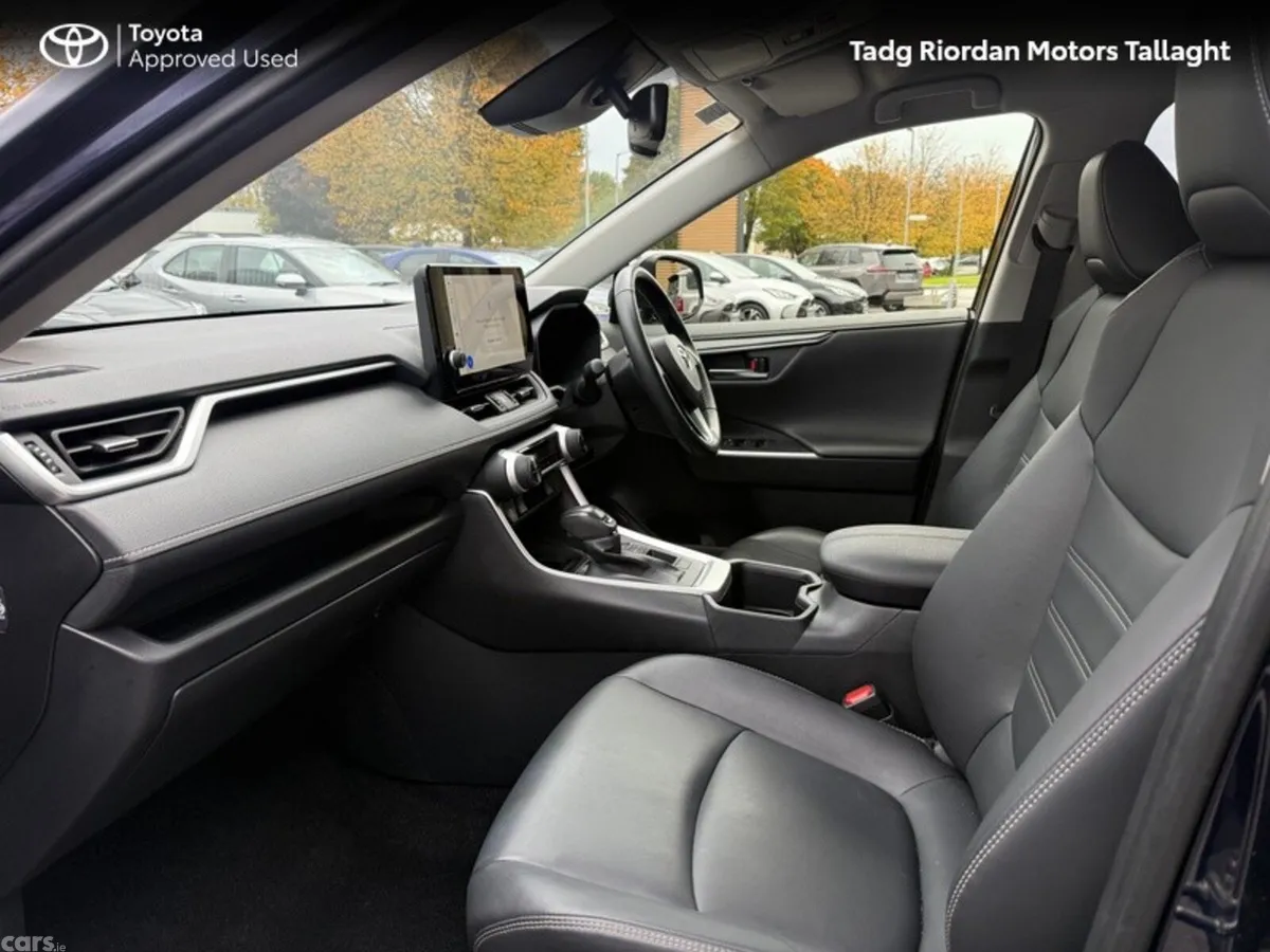 Toyota RAV4 SUV, Petrol Hybrid, 2024, Blue