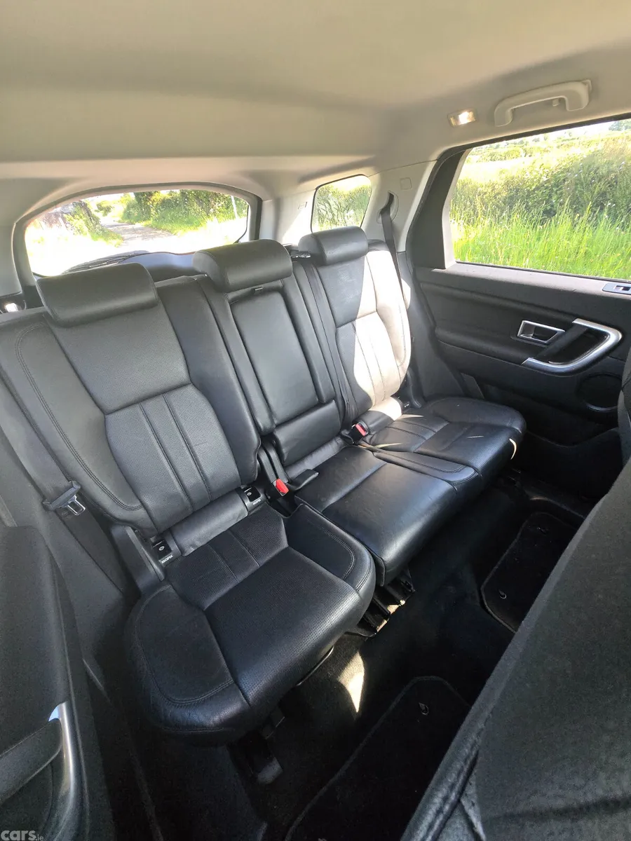 Land Rover Discovery SUV, Diesel, 2015, Gold