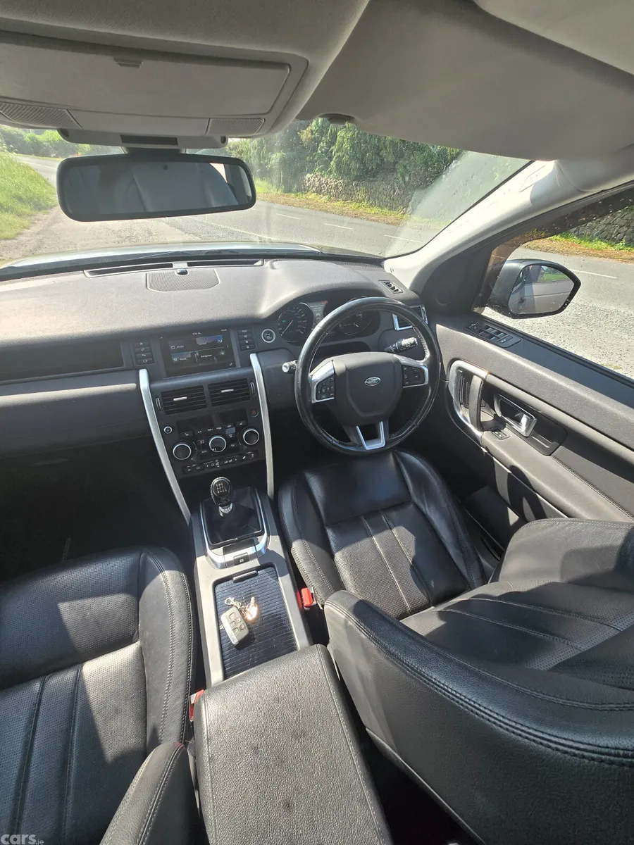 Land Rover Discovery SUV, Diesel, 2015, Gold