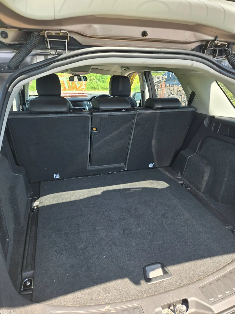 Land Rover Discovery SUV, Diesel, 2015, Gold