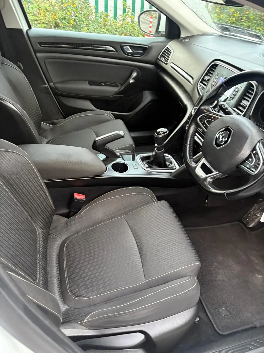 Renault Megane Estate, Diesel, 2017, White