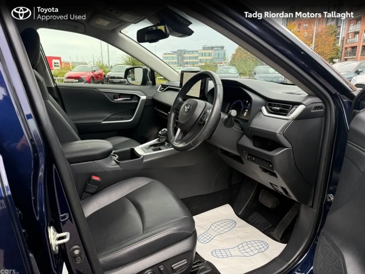 Toyota RAV4 SUV, Petrol Hybrid, 2024, Blue