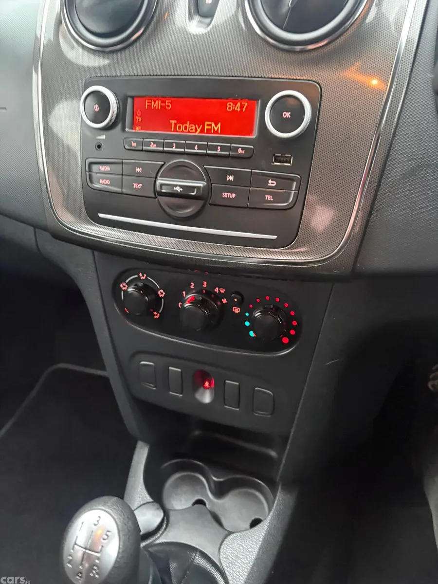 Dacia Sandero Stepway Hatchback, Petrol, 2017, White