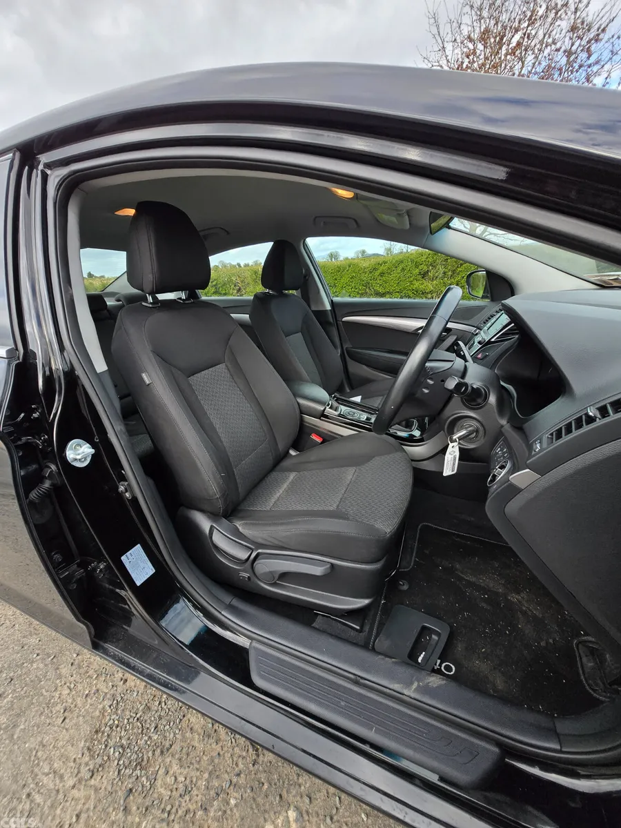 Hyundai i40 Saloon, Diesel, 2019, Black