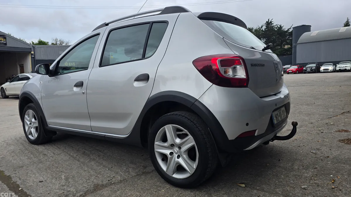 Dacia Sandero Stepway Hatchback, Diesel, 2016, Silver